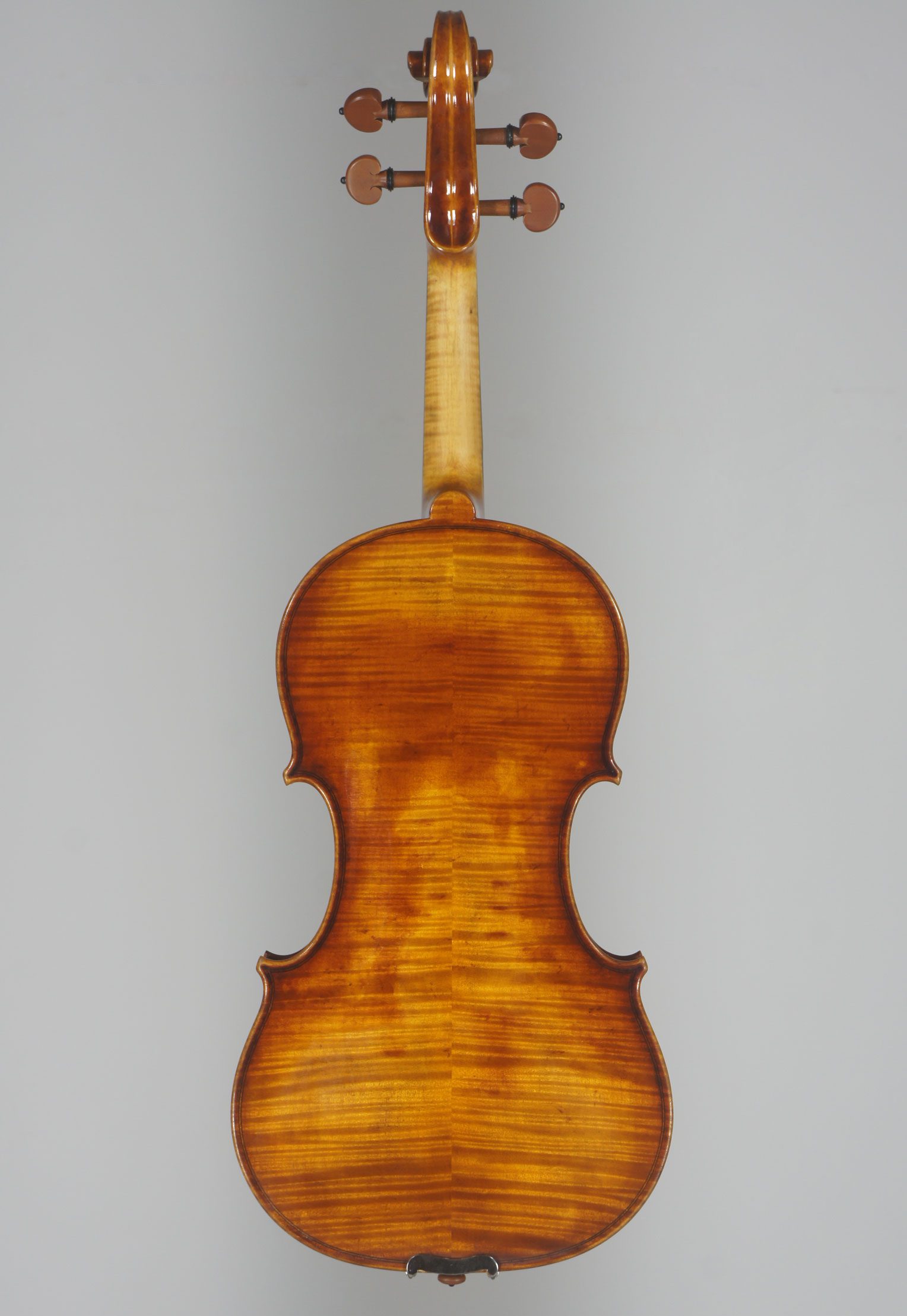 Model 905 student violin view 2